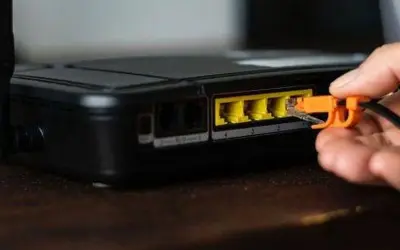 Conexión de cable a router para wifi 5G.