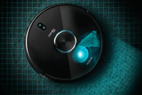 Robot aspirador Conga negro con luz azul, parece que mi conga no se conecta a la app.