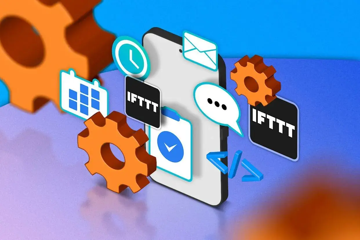 El teléfono muestra iconos de calendario, reloj, correo y chat, rodeado de engranajes y el logo de **IFTTT**, sugiriendo automatización.